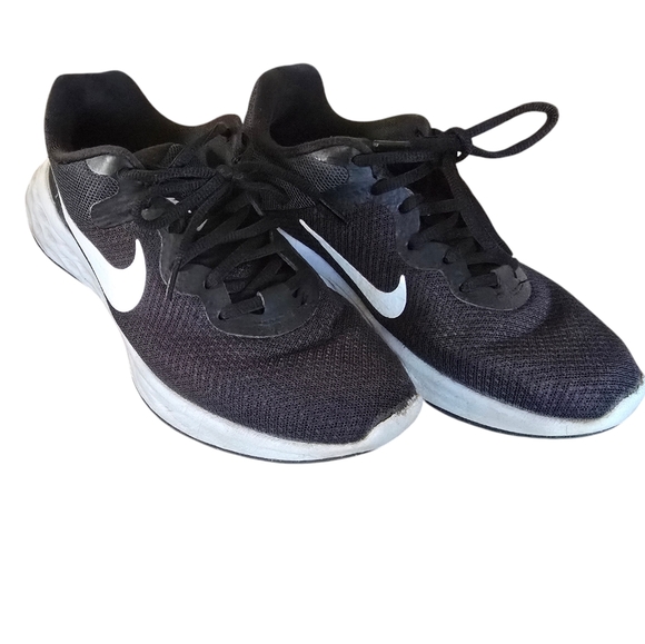 Nike Shoes - 👟 Nike "Fly" Running Tennis Shoes